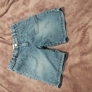 Circo brand jean shorts size 6/6X‎